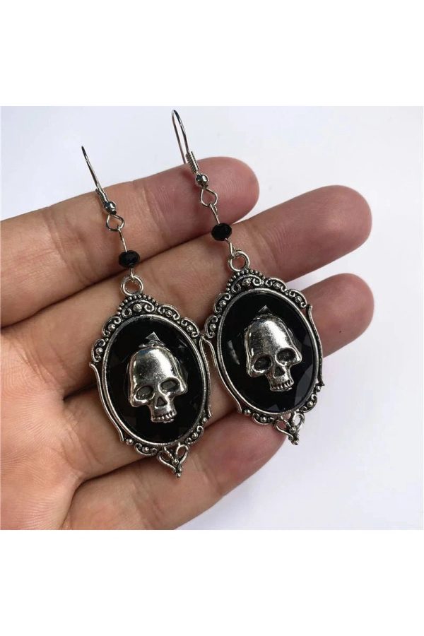 Gothic Skull Cameo Earrings: Perfect for Concert Outfits & Fashion Inspo