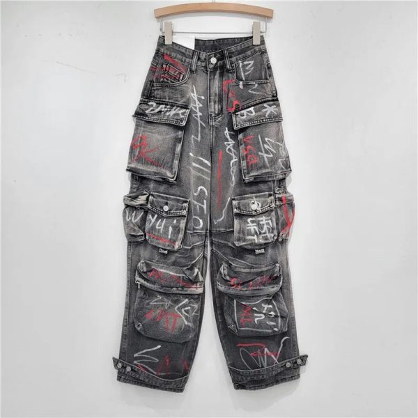 Graffiti Riot Cargo Jeans: Trendy Outfit Ideas for Casual & Concert Looks