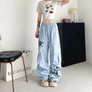 Graffiti Street Cargo Pants: Trendy Outfit Ideas for Casual & Concert Looks