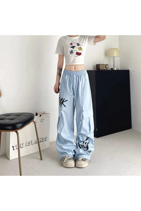 Graffiti Street Cargo Pants: Trendy Outfit Ideas for Casual & Concert Looks