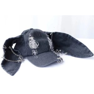 Grunge Bunny Ear Chain Cap: Trendy Outfit Ideas for Concerts & Casual Looks