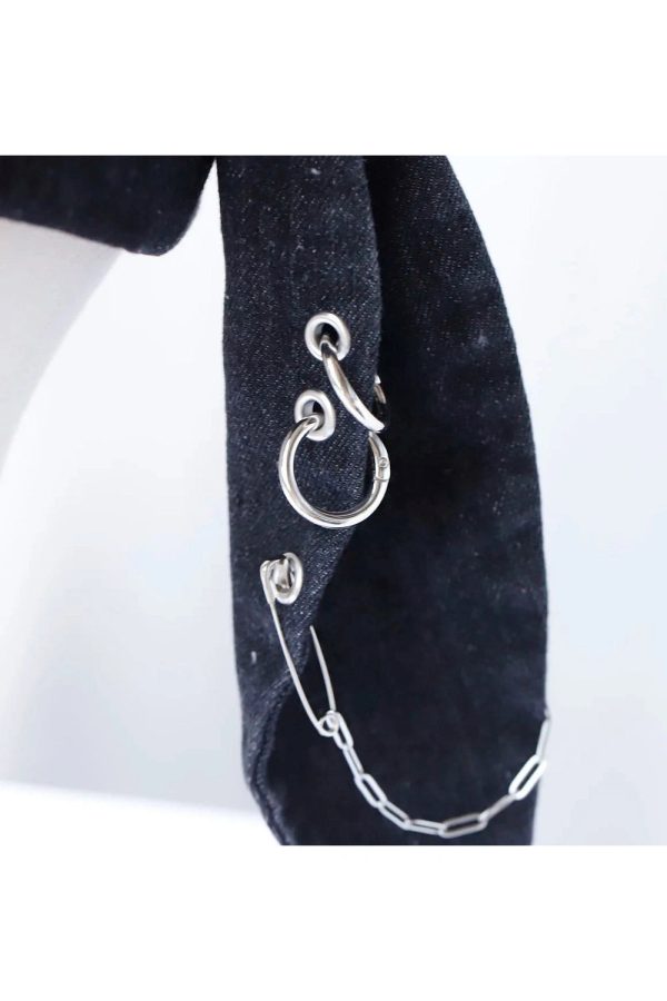 Grunge Bunny Ear Chain Cap: Trendy Outfit Ideas for Concerts & Casual Looks