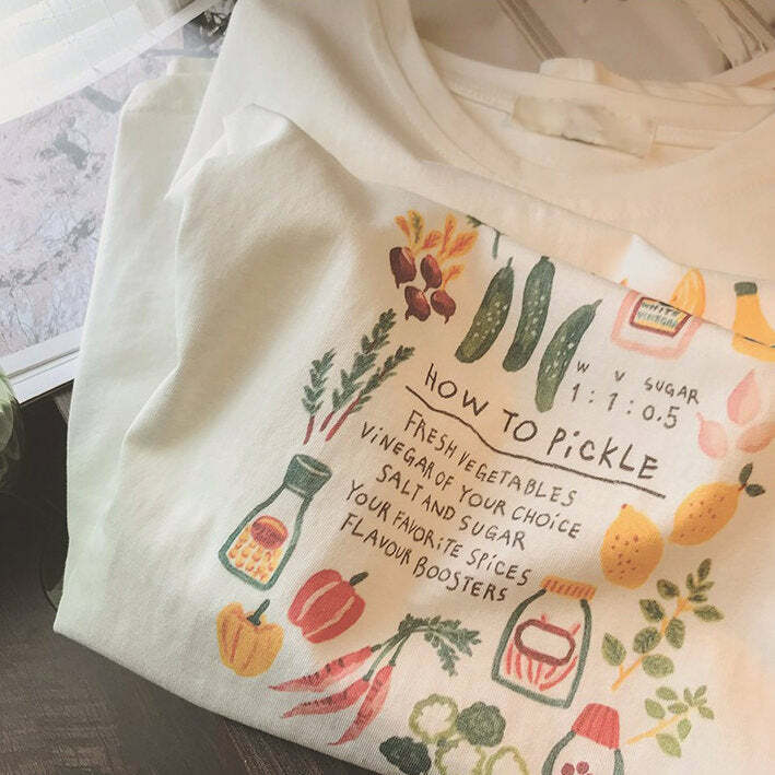 How To Pickle Aesthetic Print Graphic T-Shirt | Cute 2000s Outfits