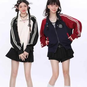 Kawaii Twin Track Jackets: Trendy Outfit Ideas for Spring & Beyond