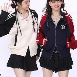 Kawaii Twin Track Jackets: Trendy Outfit Ideas for Spring & Beyond