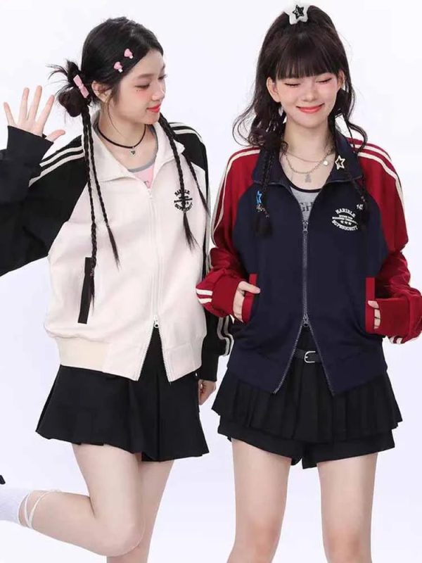 Kawaii Twin Track Jackets: Trendy Outfit Ideas for Spring & Beyond