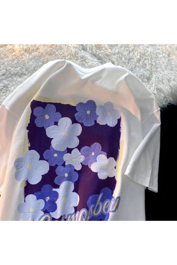 Lavender Blossom Graphic T-Shirt: Trendy Outfit Ideas for Every Occasion