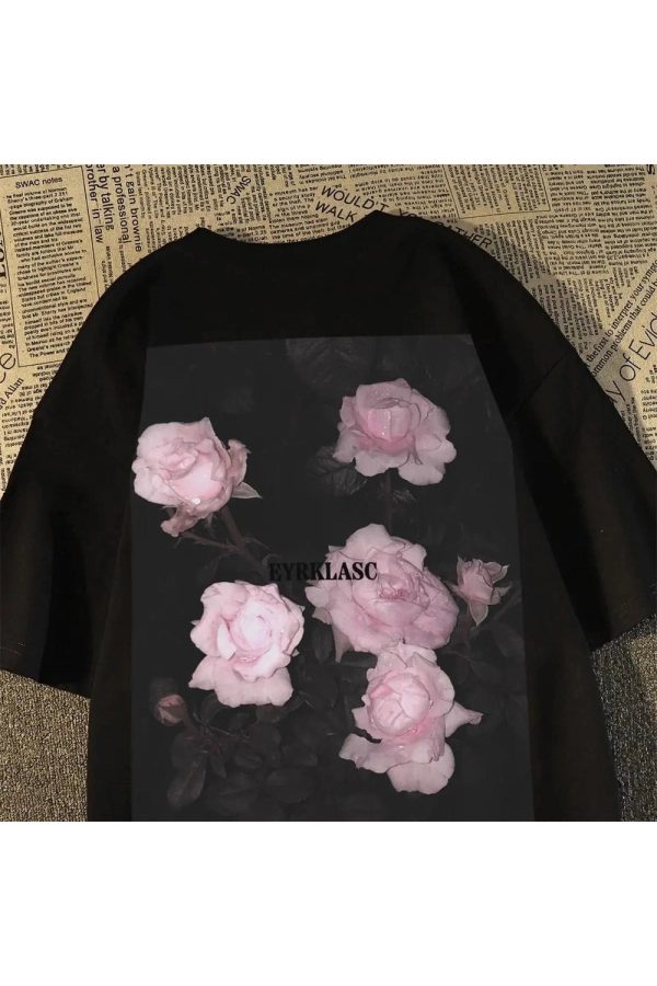 Midnight Bloom Graphic T-Shirt: Trendy Outfit Ideas for Every Occasion