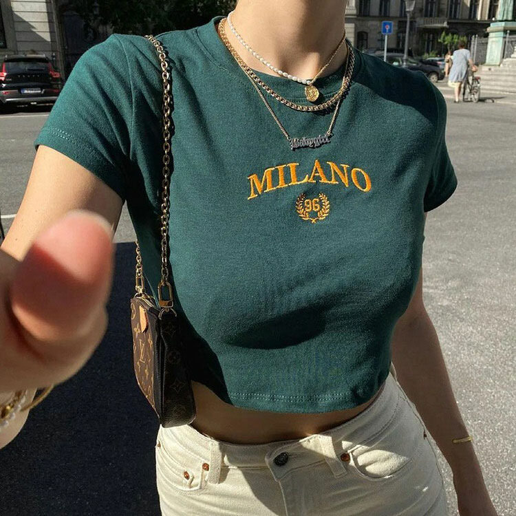 Milano Crop Top: Trendy Outfit Ideas for Spring, Concerts & Casual Outfits