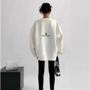 Monochrome Varsity M Oversized Sweatshirt: Trendy Outfit Ideas & Styles