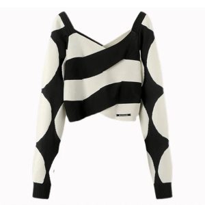 Monochrome Wave Cropped Sweater: Trendy Outfit Ideas for Every Occasion