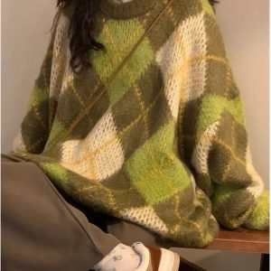 Mossy Plaid Oversized Sweater: Perfect for Spring Outfits & Casual Looks