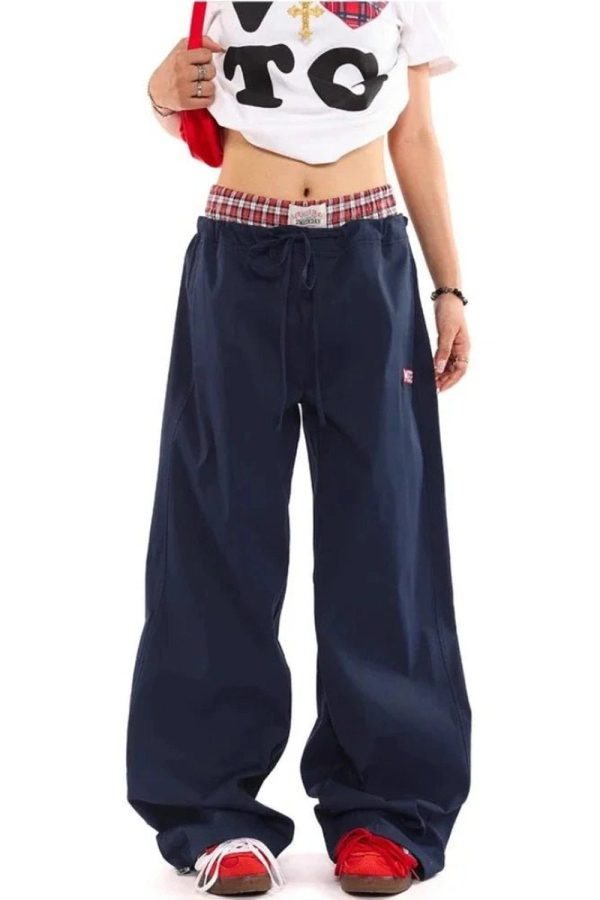 Navy Baggy Streetwear Pants: Trendy Outfit Ideas for Casual & Concert Looks