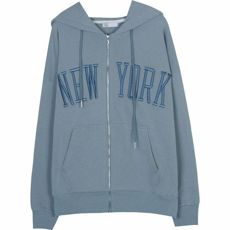 New York Embroidery Hoodie: Trendy Outfit Ideas for Casual & Concert Looks