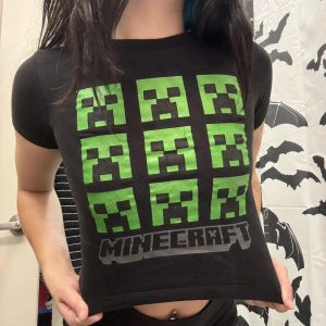 Pixel Creeper Crop Top: Trendy Outfit Ideas for Concerts & Casual Outfits