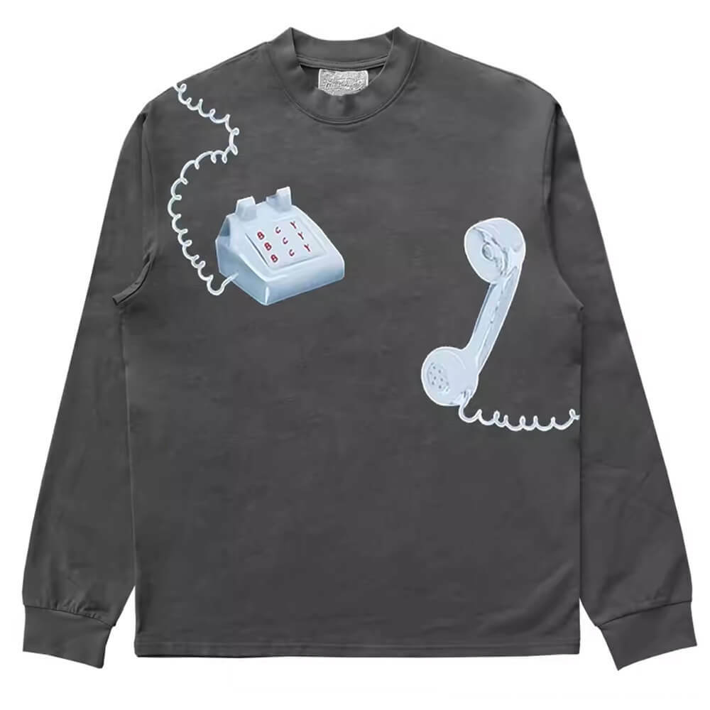 Retro Aesthetic Sweatshirt: Y2K Outfit Ideas for Concerts & Casual Days