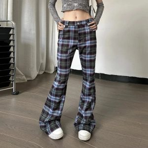 Retro Plaid Flare Pants: Trendy Outfit Ideas for Spring & Beyond