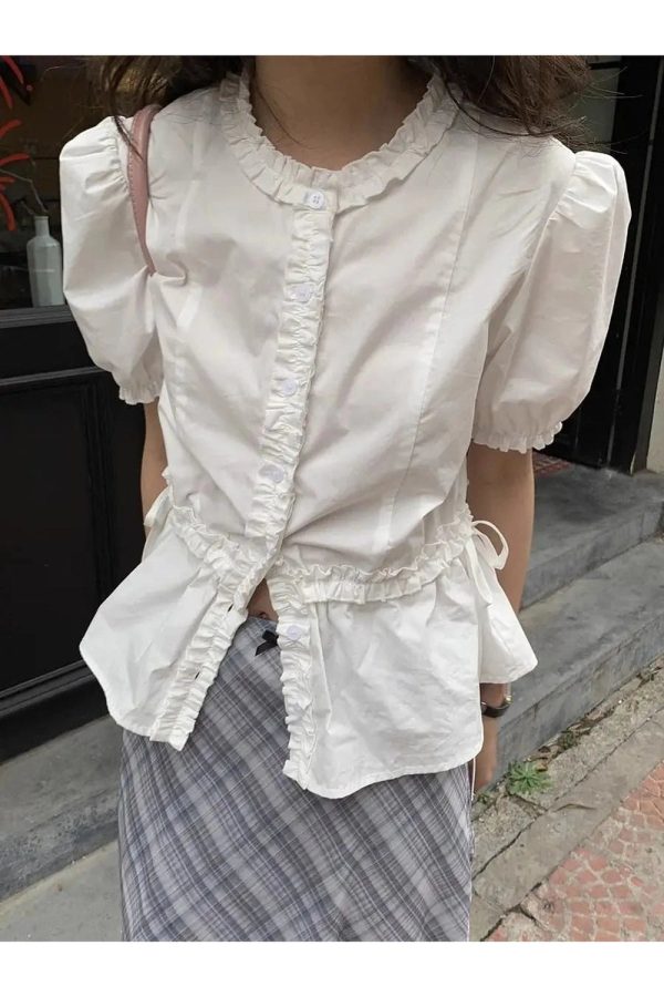 Ruffled Elegance Button-Up Blouse: Chic Outfit Ideas for Every Occasion