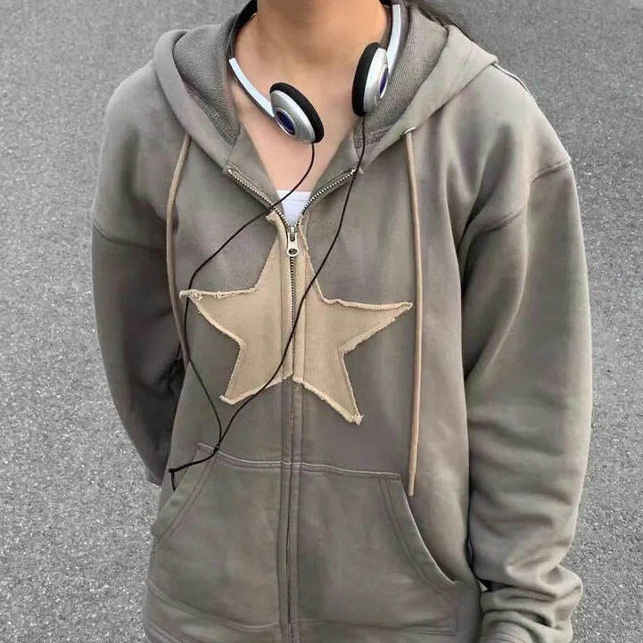 Skater Girl Star Hoodie: Trendy Outfit Ideas for Casual & Concert Looks