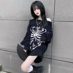 Skeleton Shadow Oversized Sweater: Perfect for Concerts & Casual Outfits