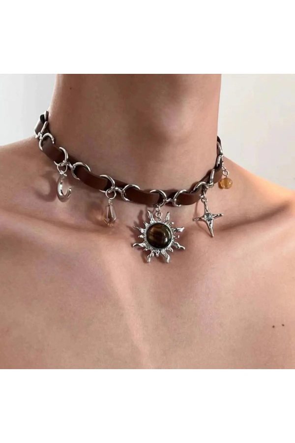 Spiked Heart Chain Choker: Perfect Accessory for Concert & Date Night Outfits