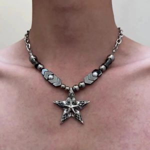 Spiked Heart Chain Choker: Perfect Accessory for Concert & Date Night Outfits