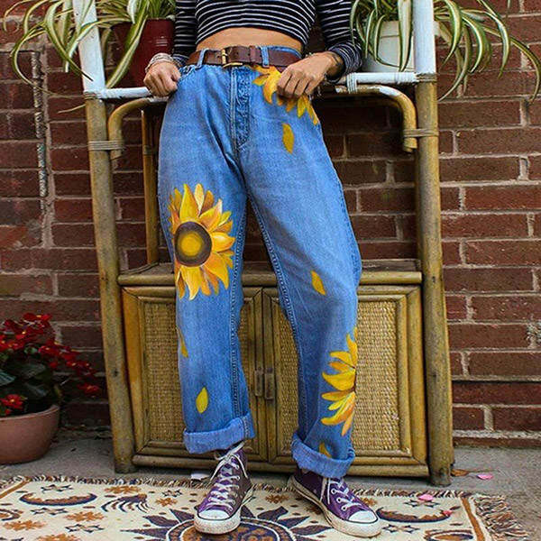 Sunflowers Mom Jeans: Trendy Outfit Ideas for Spring & Casual Outfits