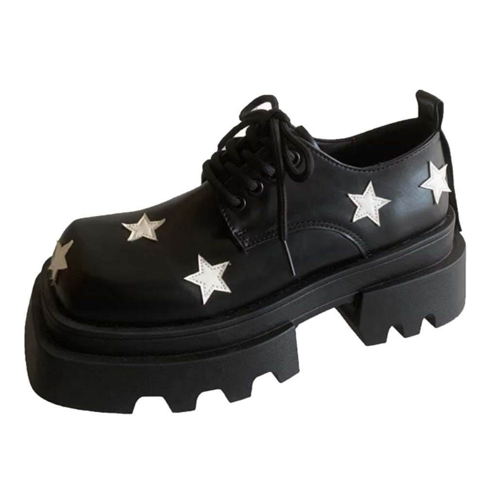 Trendy Black & White Star Platform Oxfords for Stylish Outfit Ideas