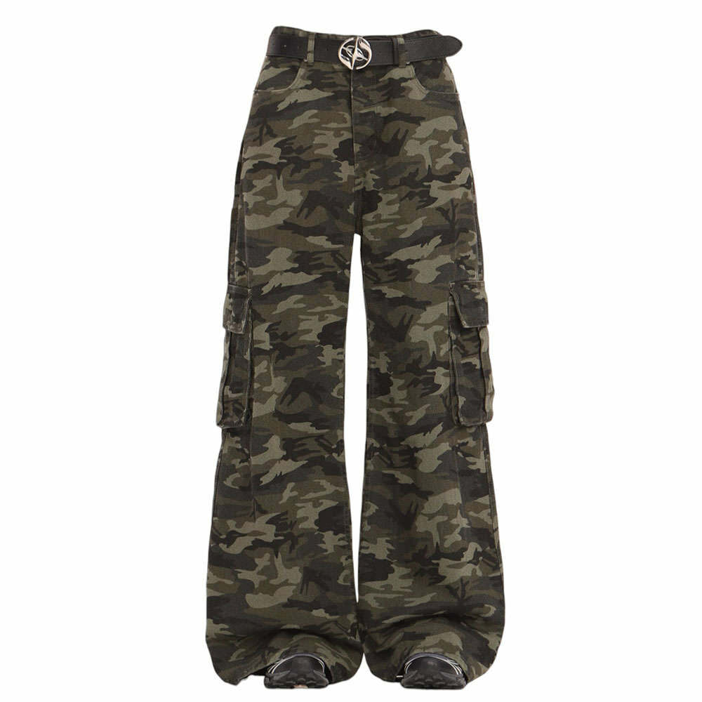 Trendy Camo Wide-Leg Cargo Pants: Perfect for Casual Outfits & Concerts