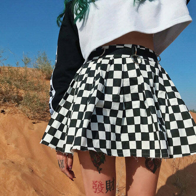 Trendy Checkered Mini Skirt: Perfect for Spring Outfits & Concert Looks