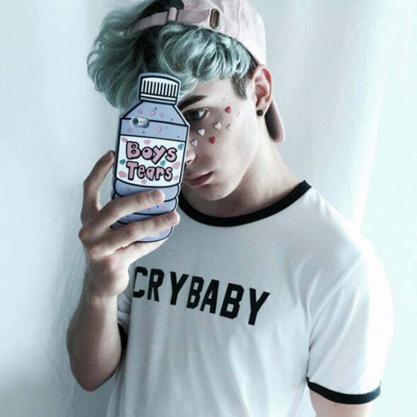 Trendy Crybaby T-Shirt: Perfect for Concerts, Casual Outfits!