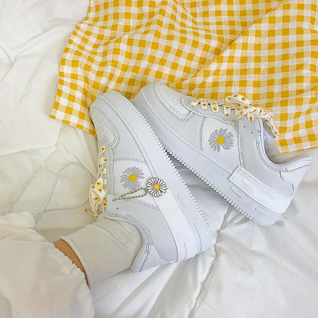 Trendy Daisy Sneakers for Stylish Spring Outfits & Concert Outfit Ideas