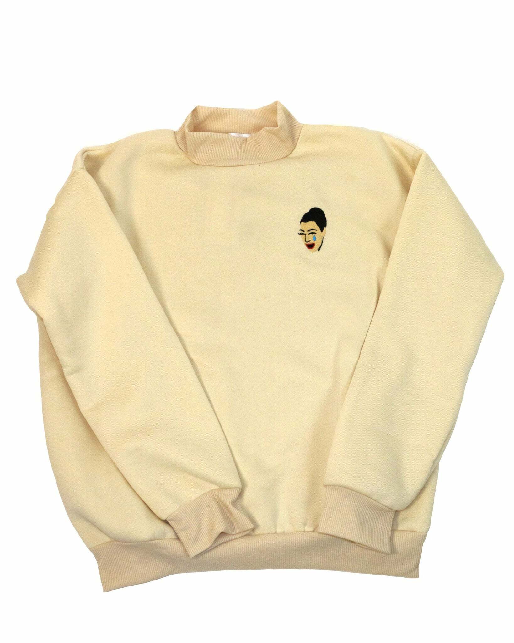 Trendy Embroidered Sweatshirt: Perfect for Casual Outfits & Concerts