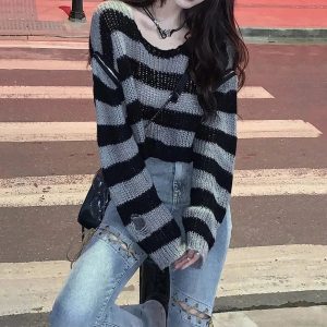 Trendy Grunge Striped Crop Sweater: Perfect for Casual Outfits & Concerts