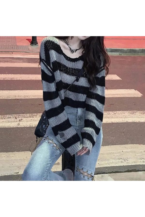 Trendy Grunge Striped Crop Sweater: Perfect for Casual Outfits & Concerts