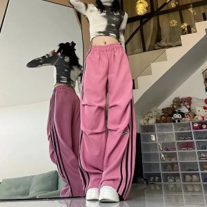 Trendy Pink Wide-Leg Pants: Perfect for Streetwear & Casual Outfit Ideas