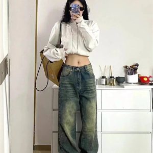 Trendy Washed Low-Rise Baggy Jeans: Perfect for Casual Outfits