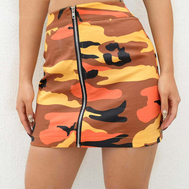 Trendy Zip-Front Camo Skirt: Perfect for Casual Outfits & Concerts