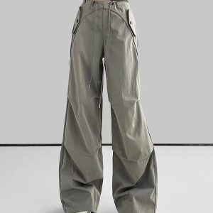 Urban Utility Wide-Leg Cargo Pants: Trendy Outfit Ideas for Every Occasion