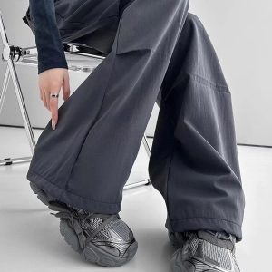 Urban Utility Wide-Leg Cargo Pants: Trendy Outfit Ideas for Every Occasion