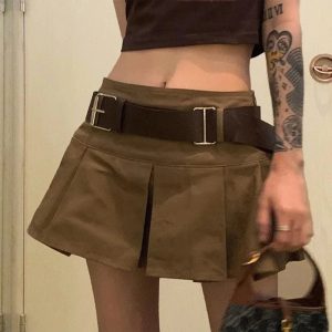 Utility Belted Mini Skirt: Trendy Outfit Ideas for Spring & Beyond