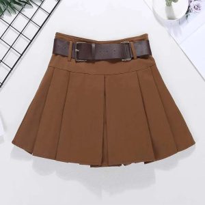 Utility Belted Mini Skirt: Trendy Outfit Ideas for Spring & Beyond