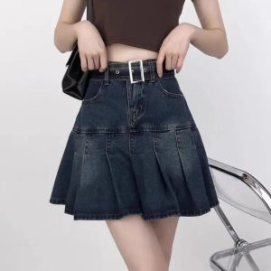 Vintage Pleated Denim Mini Skirt: Perfect for Spring Outfits & Concerts