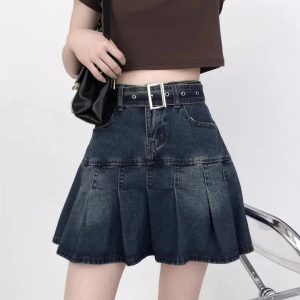 Vintage Pleated Denim Mini Skirt: Perfect for Spring Outfits & Concerts