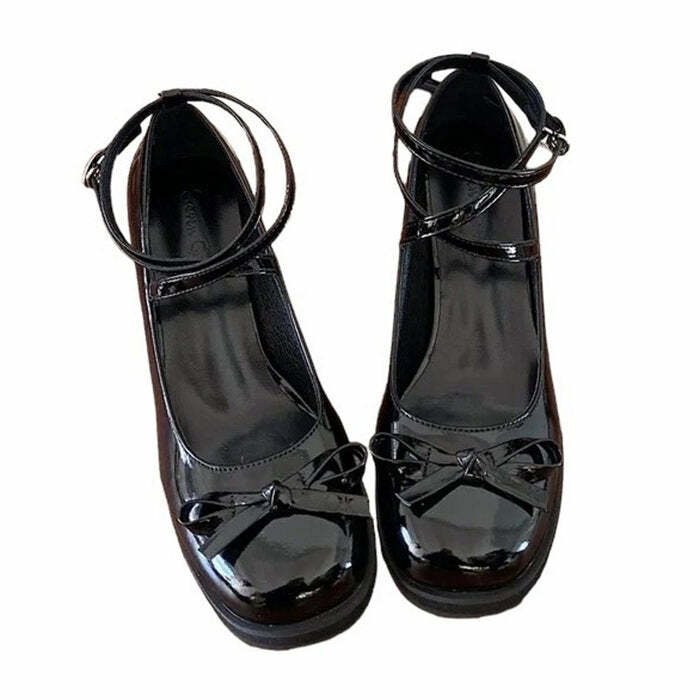 Vintage Style Lacquered Mary Janes: Perfect for Spring Outfits & Date Nights