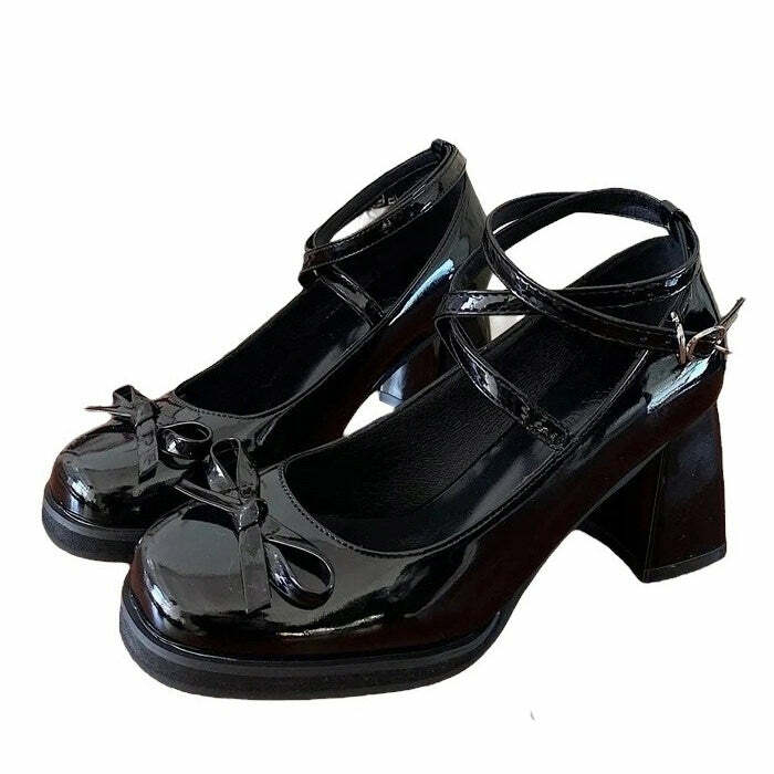 Vintage Style Lacquered Mary Janes: Perfect for Spring Outfits & Date Nights