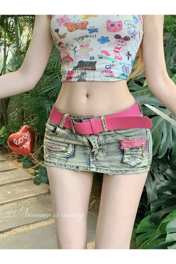 Vintage Y2K Denim Mini Shorts: Trendy Outfit Ideas for Spring & Summer