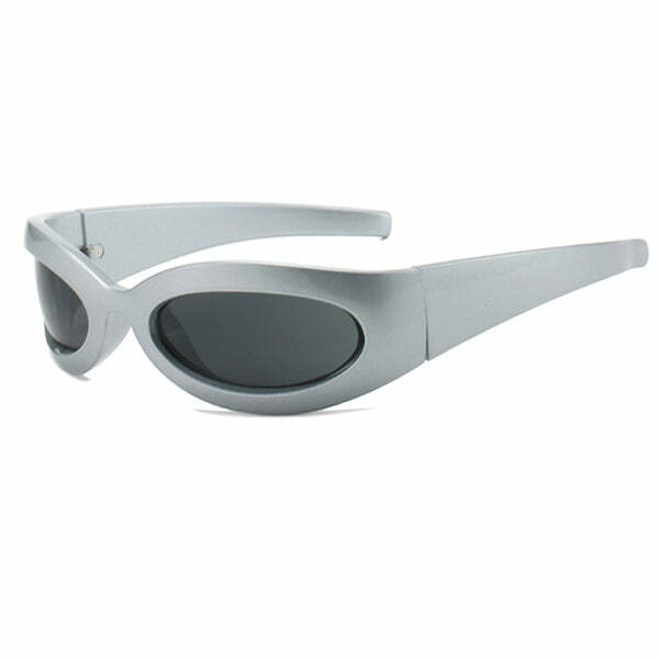 Y2K Bug Eye Sunglasses: Trendy Accessories for Concerts & Casual Outfits