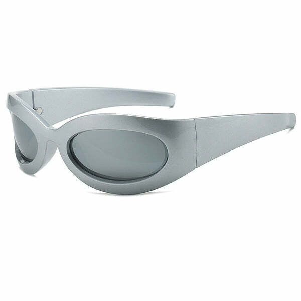 Y2K Bug Eye Sunglasses: Trendy Accessories for Concerts & Casual Outfits